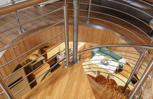 Sandbostel Apartment | Cosy apartment for 5 people with WIFI, TV, terrace, pets allowed and parking