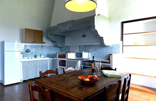 Scarperia e San Piero Villa | Cosy apartment in villa for 6 guests with pool, WIFI, TV, panoramic view and parking