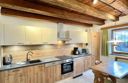Imst House | Cosy apartment in villa with WIFI, TV, terrace, pets allowed, panoramic view and parking