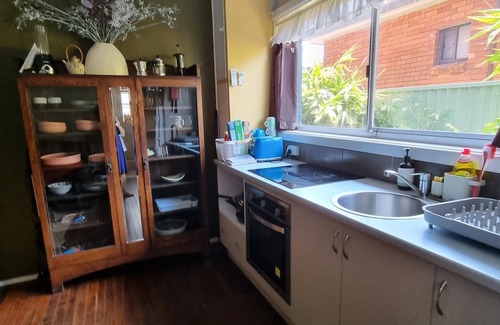 Greenhills Beach Apartment | Cosy Apartment Near Wanda Beach & Cronulla Golf Course - 5 Minute Walk