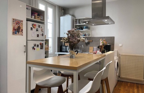 Gare Apartment | Cosy, bright, typical Parisian apartment. Just 10 minutes from the center of Paris!