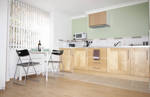Kings Cross St. Pancras Apartment | Cosy Central London Apartment008