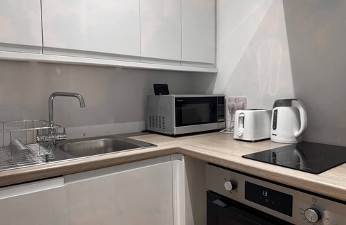 Maidstone Apartment | Cosy Central Maidstone Suite | Perfect Location
