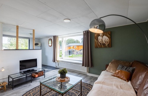 Anloo Ski Chalet | Cosy chalet with glamping tent and sauna