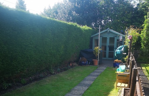 Harrington Cottage | Cosy cottage set in the heart of quite village, close to major transport network