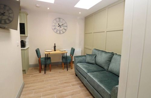 Durham Cottage | COSY COTTAGE 5, pet friendly in Brandon, County Durham