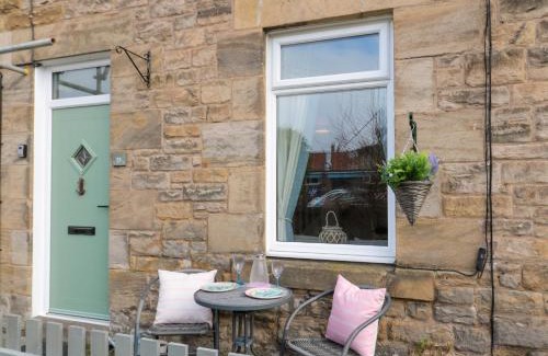 Amble House | Cosy Cottage