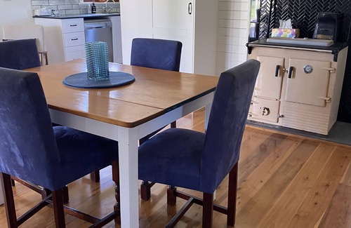 Ellerslie Other | Cosy Cottage on a cattle and sheep property.