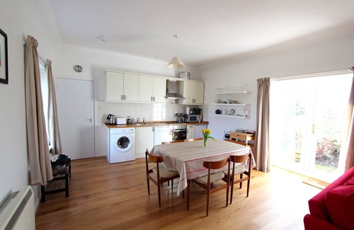 Port William Cottage | Cosy Family Cottage In Rolling Country Near Beach - Sleeps 5
