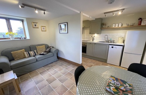 Cambridge Cottage | Cosy farm cottage in charming peaceful village