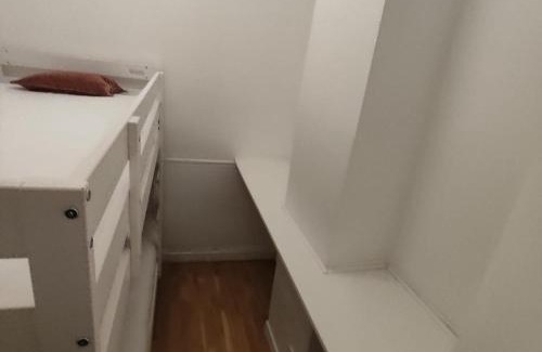 8th Arrondissement Apartment | Cosy Flat 8e Champs-Elysées