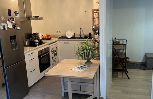Bobigny Apartment | Cosy flat with garden near Paris