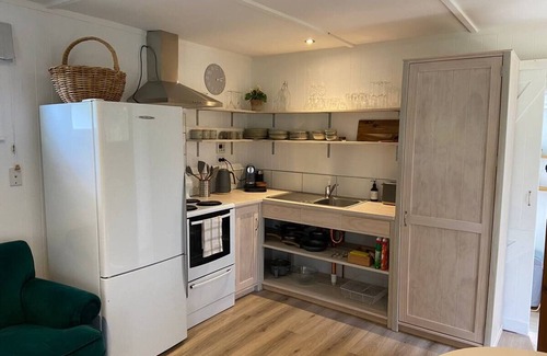 Tikorangi Cottage | Cosy garden cottage in the country and close to town