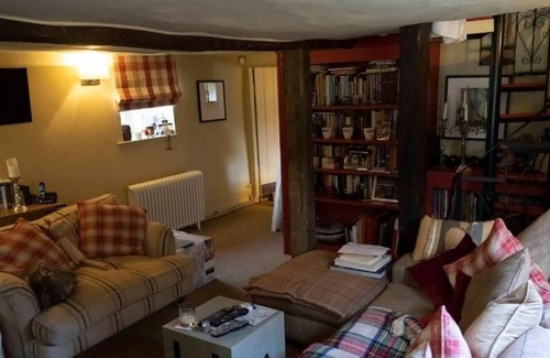 Axford Cottage | Cosy Wiltshire Cottage With Modern Extensions and Extensive Garden