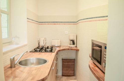 Saint Maurin House | Cosy gîte with terrace and private pool