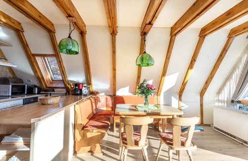 Feichten House | Cosy Holiday Home Moritz with Garden, Balcony, Terrace & Wi-Fi