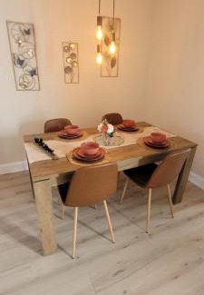 Swinford House | Cosy Home Swinford Town