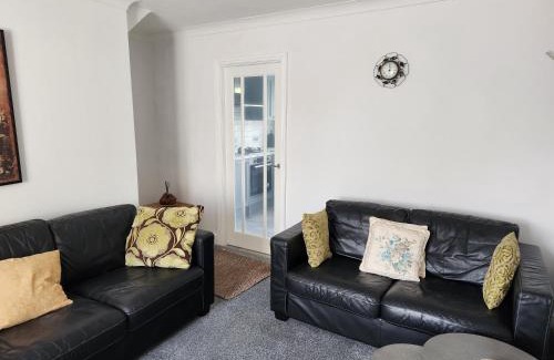 Bickershaw Apartment | Cosy house for business travel and pleasure