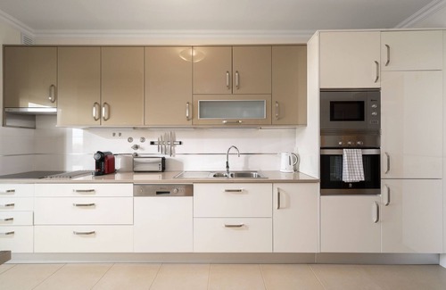 Albardeira Apartment | Cosy modern apartment [111]