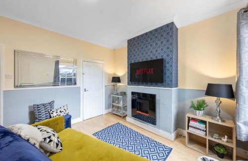 Swanscombe House | Cosy Modern Two Bed Terrace