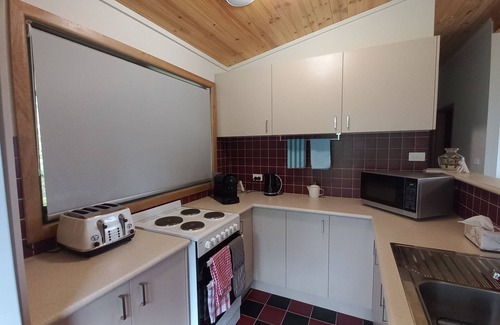 Mount Tomah House | Cosy Mountain Retreat with Stunning Views, Walks & Comfort in Mount Tomah