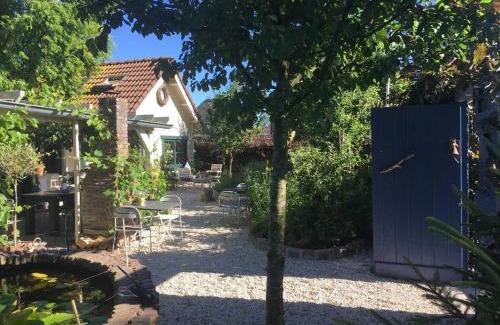 Heinenoord House | COSY & NATURAL *FIREPLACE*GARDEN*2 BIKES