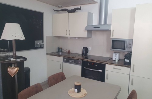 Pontarlier Apartment | Cosy, newly renovated gîte, very close to the town center but in a quiet location
