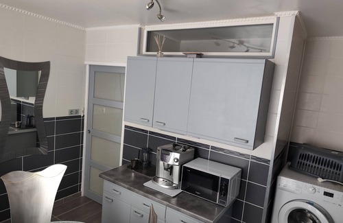 Aubiere Apartment | Cosy, quiet apartment with 2 bedrooms, living room and outdoor space