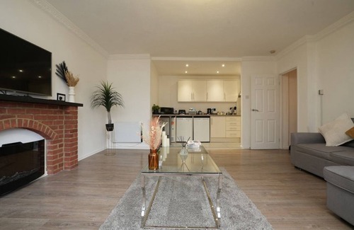 East Dunstable Apartment | Cosy Spacious one bedroom Apartment *Long stays welcome*