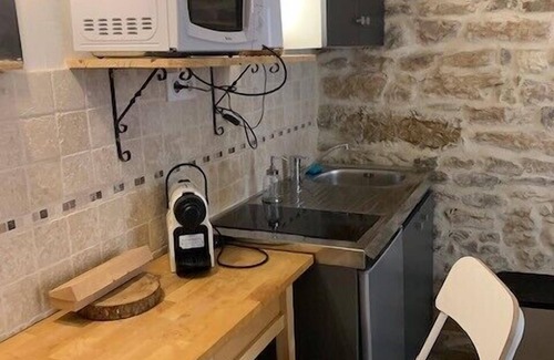 5th Arrondissement Apartment | Cosy Studio Georges for 2 people in Vieux Lyon