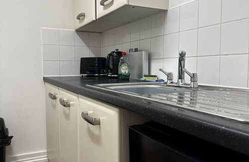 Colchester Apartment | Cosy super king 1 bedroom apartment close to town center