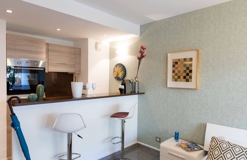Juan-les-Pins Apartment | Cosy Terrace 2A - Studio Apartment, Sleeps 2
