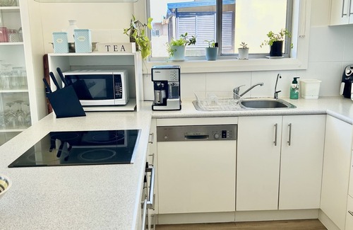Ballina Apartment | Cosy unit with delightful park and water views. Perfect for a family holiday!