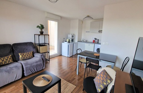 Villenave-d'Ornon Apartment | Cosy upmarket apartment