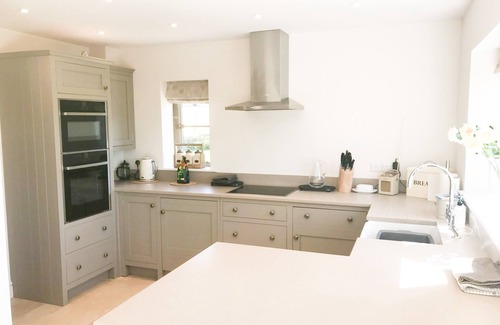 Stanton Cottage | Cotswold Cottage in historic village of Stanton with views over open fields