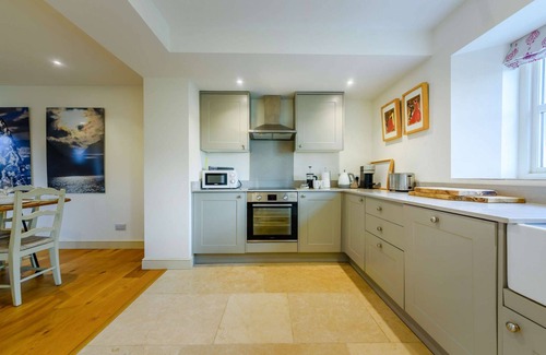 Hook Norton Cottage | Cotswold country cottage -2 Manor Farm