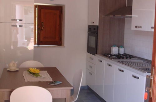 Malfa House | Cottage not in condominium, newly renovated, with lush garden