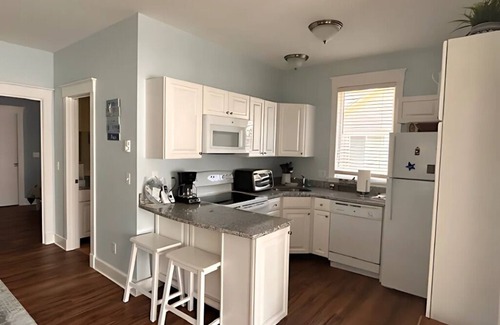 Moody Cottage | Cottage #172 Seaglass Village Cottage
