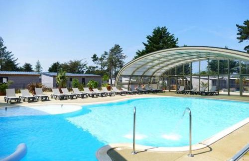 Jullouville-les-Pins Ski Chalet | Cottage 4-6 pers-piscine chauffée-150m plage