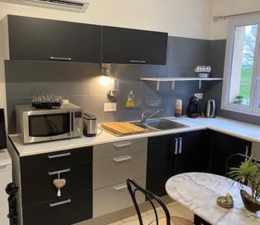 Ardentes House | Cottage a la campagne avec piscine et SPA