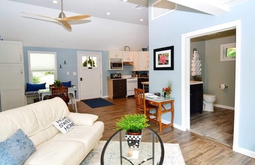 Bellvale Cottage | Cottage at Millpond Falls - Romantic Luxury Escape - Waterfall views in Warwick