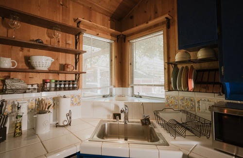 Carmel Valley Cottage | Cottage charm in the Santa Lucia Mountains