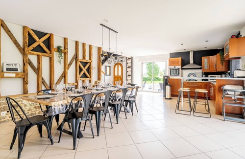 Caden Villa | Cottage 'Gite Ti Coz Piscine Intérieure' with Private Terrace, Private Garden and Wi-Fi