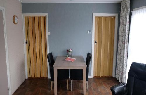 Giethoorn House | Cottage in Dwarsgracht near Giethoorn, cleaning included