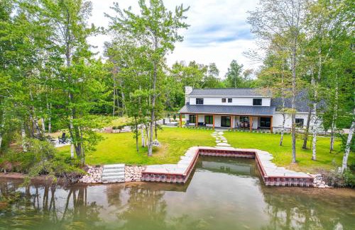 Alanson House | Cottage on Crooked River with Dock and Slip!