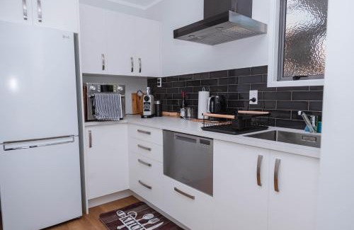 Raureka House | Cottage on Matai