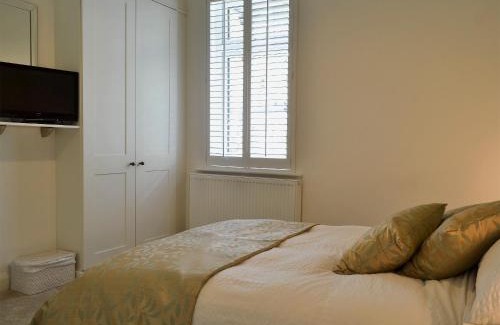 Acomb House | Cottage On The Green