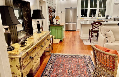Milton Cottage | "Cottage on the Hill" nMilton, NC n2.1 miles to VIR