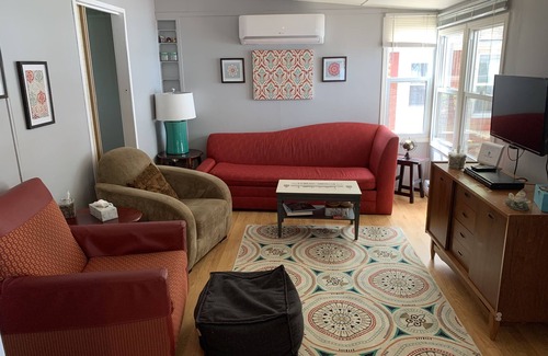 Stone Mills Cottage | Cottage on Varty Lake - 25min from Kingston !