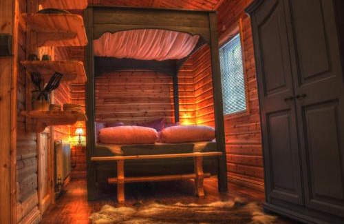 Sorsele House | Cottage on Wild River